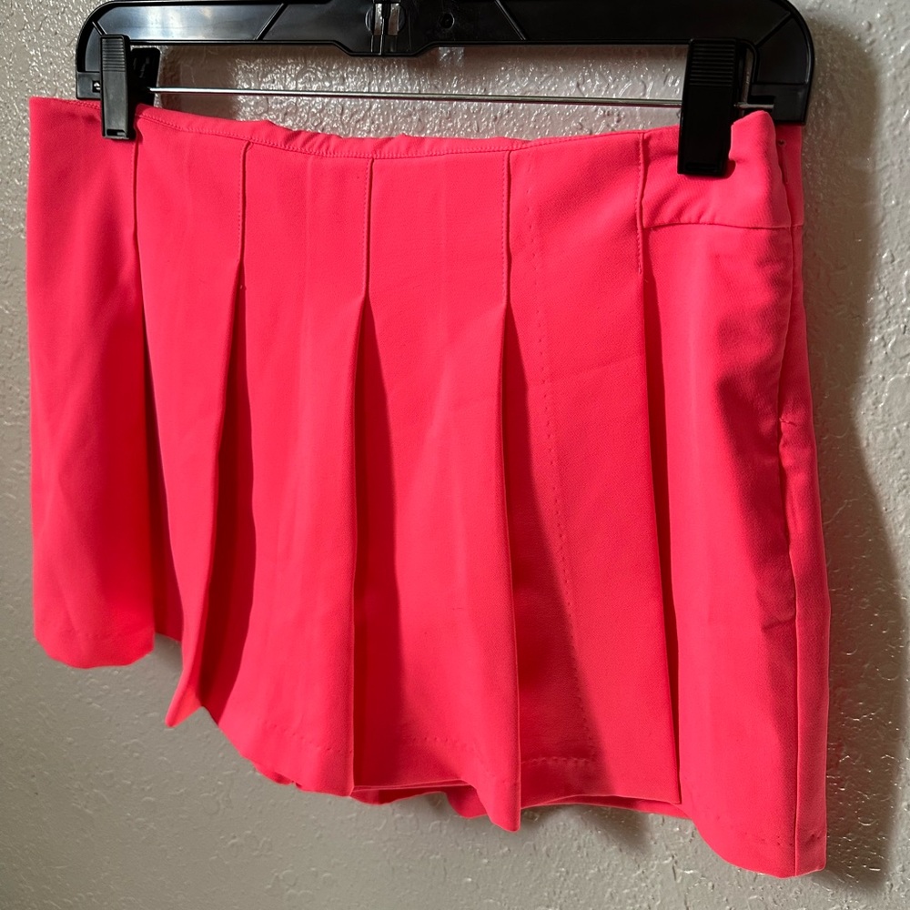 women's sports skirt pink color size m